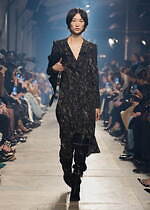 イザベル マラン 2023-24年秋冬コレクション - 柔らかいニットウェアをベースに｜写真20