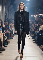 イザベル マラン 2023-24年秋冬コレクション - 柔らかいニットウェアをベースに｜写真39