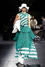 写真12/42｜イッセイ ミヤケ(ISSEY MIYAKE) 2023-24年秋冬