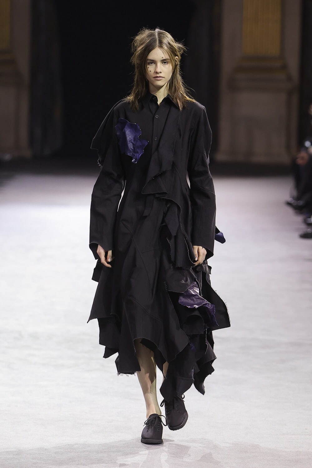 ヨウジヤマモト(Yohji Yamamoto) 2023-24年秋冬ウィメンズコレクション