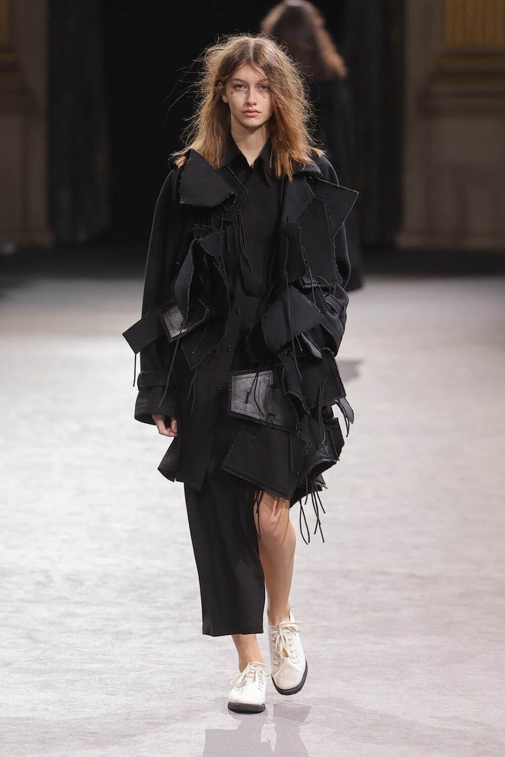 ヨウジヤマモト(Yohji Yamamoto) 2023-24年秋冬ウィメンズコレクション