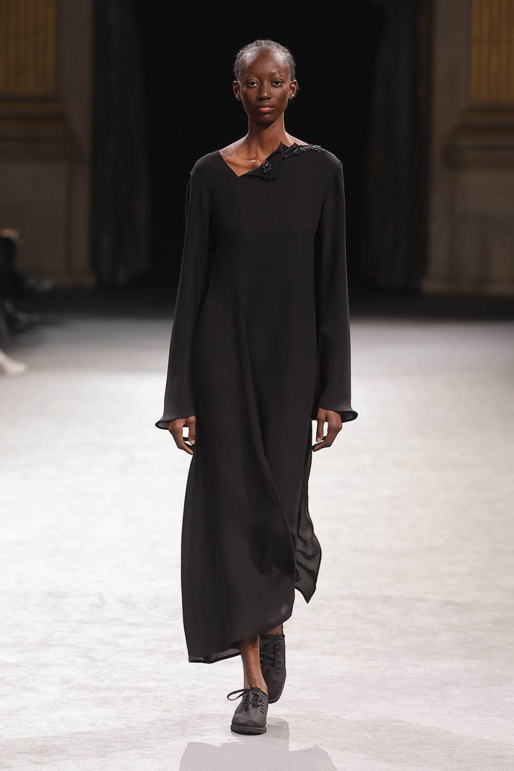 ヨウジヤマモト 2023-24年秋冬｜ ドレス