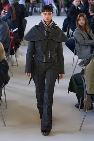 キコ・コスタディノフ(KIKO KOSTADINOV) 2023-24年秋冬ウィメンズコレクション  - 写真6