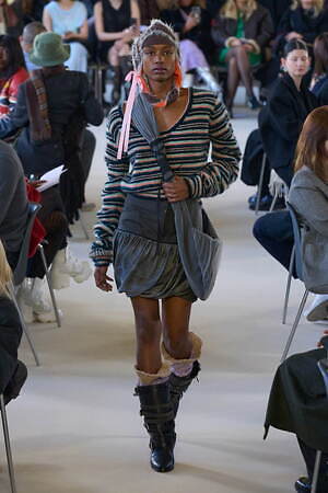 キコ・コスタディノフ(KIKO KOSTADINOV) 2023-24年秋冬ウィメンズコレクション  - 写真7