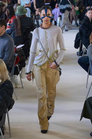 キコ・コスタディノフ(KIKO KOSTADINOV) 2023-24年秋冬ウィメンズコレクション  - 写真13