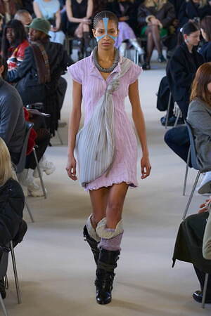 キコ・コスタディノフ(KIKO KOSTADINOV) 2023-24年秋冬ウィメンズコレクション  - 写真20