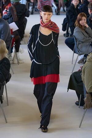 キコ・コスタディノフ(KIKO KOSTADINOV) 2023-24年秋冬ウィメンズコレクション  - 写真21