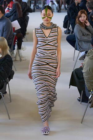 キコ・コスタディノフ(KIKO KOSTADINOV) 2023-24年秋冬ウィメンズコレクション  - 写真25