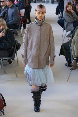 キコ・コスタディノフ(KIKO KOSTADINOV) 2023-24年秋冬ウィメンズコレクション  - 写真33