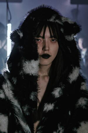 イクミ(IKUMI) 2022-23年秋冬ウィメンズ&メンズコレクション  - 写真3