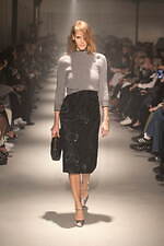 ヌメロ ヴェントゥーノ 2023-24年秋冬コレクション - フェミニティの常套句｜写真6