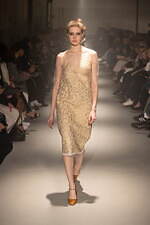 ヌメロ ヴェントゥーノ 2023-24年秋冬コレクション - フェミニティの常套句｜写真17