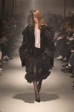 ヌメロ ヴェントゥーノ 2023-24年秋冬コレクション - フェミニティの常套句｜写真31