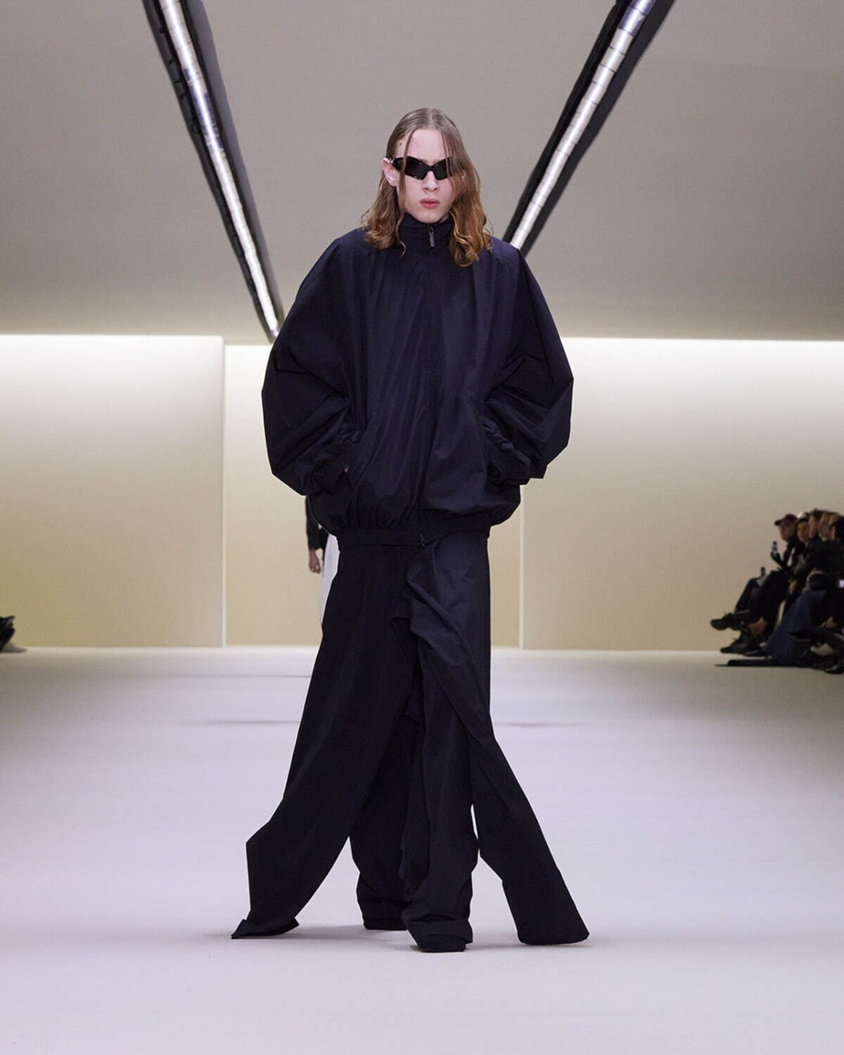 バレンシアガ(BALENCIAGA) 2023年冬ウィメンズ&メンズコレクション  - 写真22