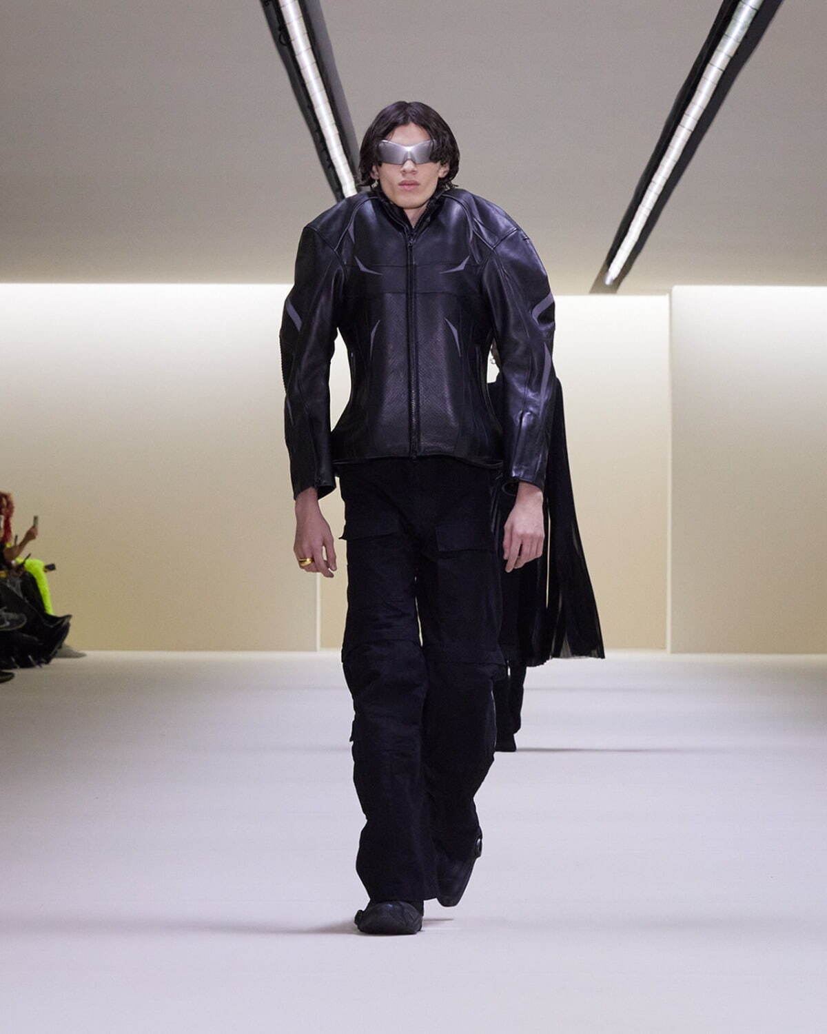 バレンシアガ(BALENCIAGA) 2023年冬ウィメンズ&メンズコレクション  - 写真24