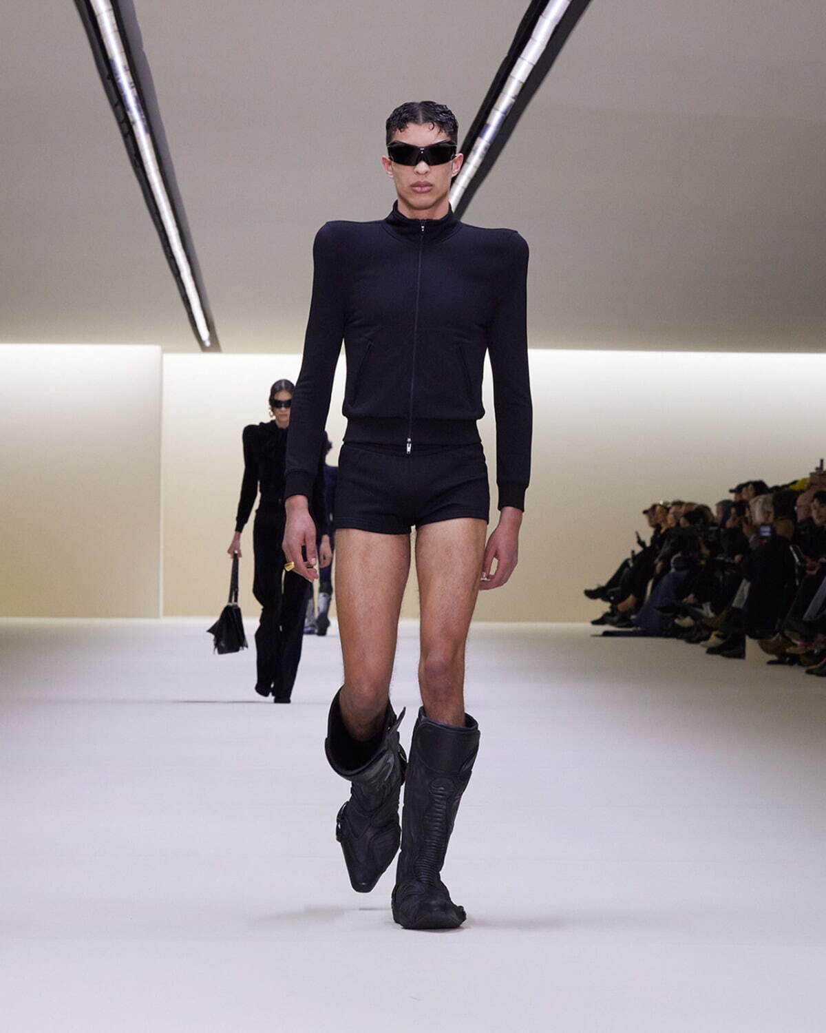 バレンシアガ(BALENCIAGA) 2023年冬ウィメンズ&メンズコレクション  - 写真36