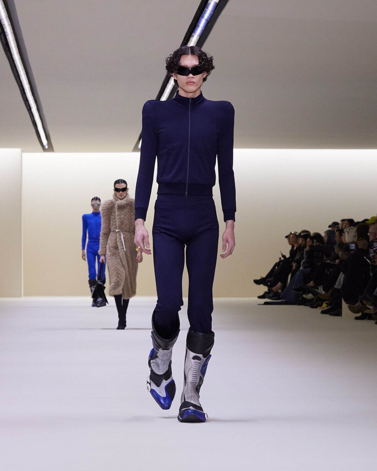 バレンシアガ(BALENCIAGA) 2023年冬ウィメンズ&メンズコレクション  - 写真38