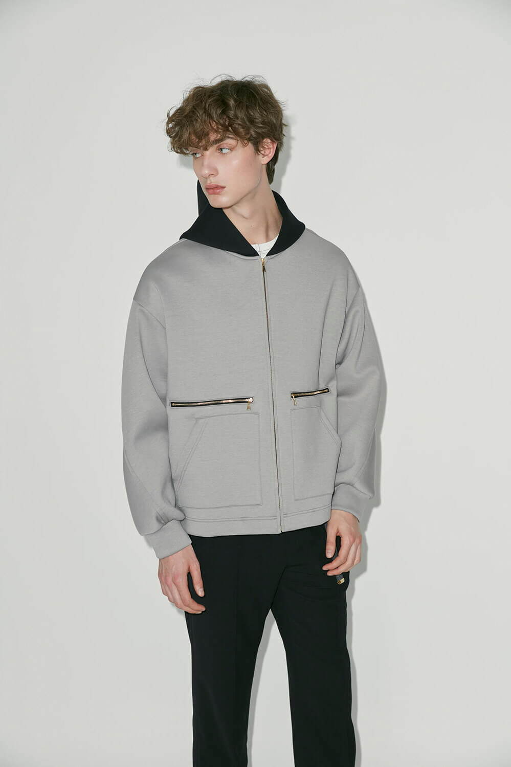 Double Pocket Front Zip Hoodie 31,900円