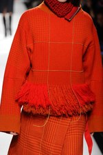 sacai 2014-15年秋冬コレクション - ボリューム感で魅せる冬のハイブリッドスタイル｜写真8