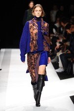 sacai 2014-15年秋冬コレクション - ボリューム感で魅せる冬のハイブリッドスタイル｜写真13