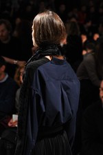 sacai 2014-15年秋冬コレクション - ボリューム感で魅せる冬のハイブリッドスタイル｜写真20