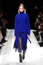 sacai 2014-15年秋冬コレクション - ボリューム感で魅せる冬のハイブリッドスタイル｜写真41