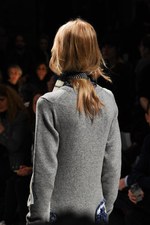 sacai 2014-15年秋冬コレクション - ボリューム感で魅せる冬のハイブリッドスタイル｜写真46