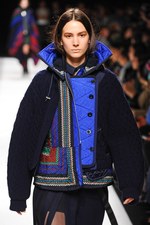 sacai 2014-15年秋冬コレクション - ボリューム感で魅せる冬のハイブリッドスタイル｜写真61