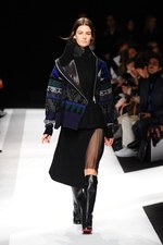 sacai 2014-15年秋冬コレクション - ボリューム感で魅せる冬のハイブリッドスタイル｜写真67