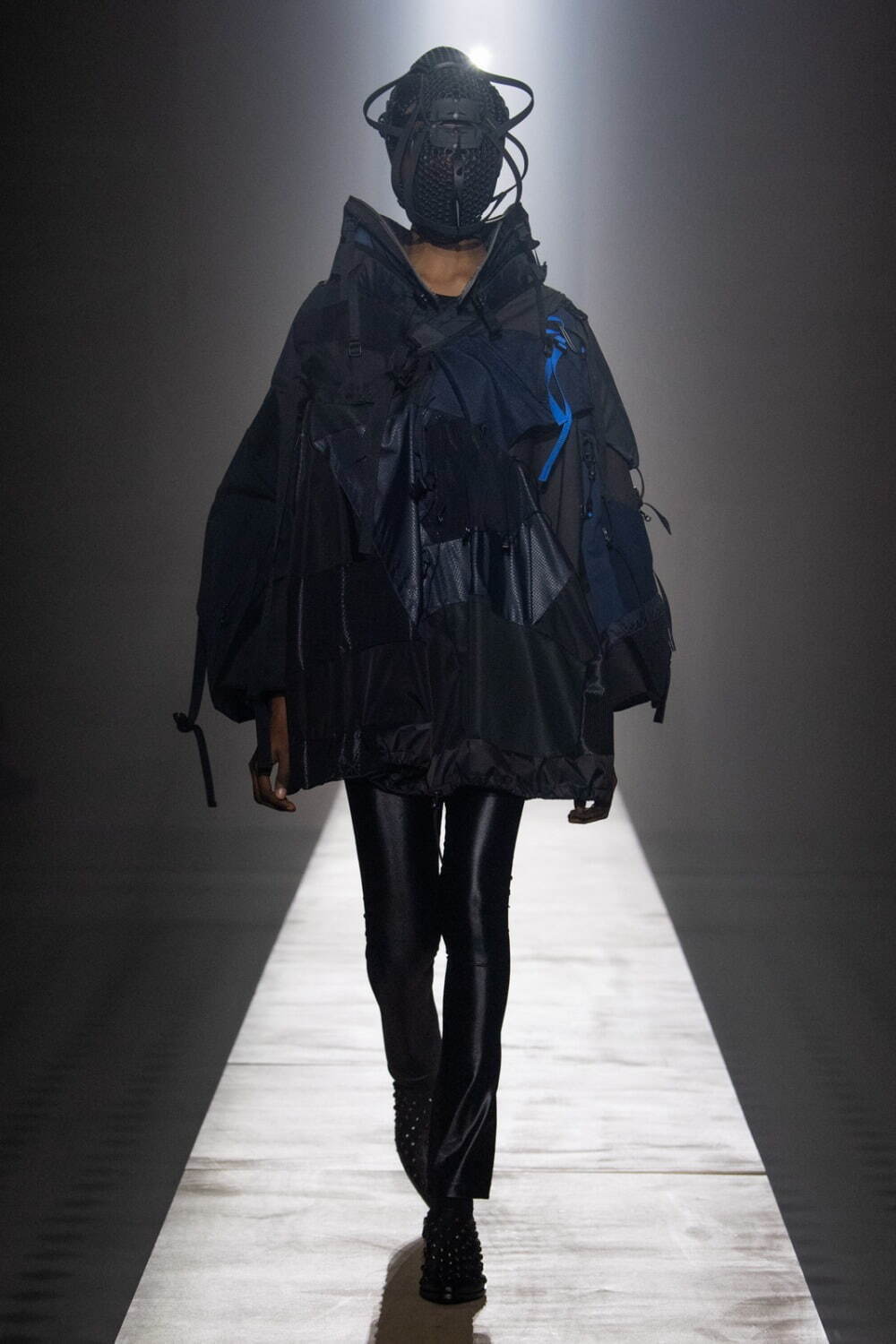 ジュンヤ ワタナベ  2023-24年秋冬コレクション - ダークなムードに溶け込むエレガンス｜写真2