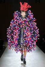 ノワール ケイ ニノミヤ 2023年秋冬コレクション - わたしは黒き花｜写真4