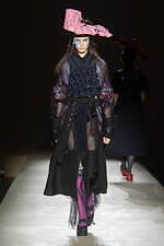 ノワール ケイ ニノミヤ 2023年秋冬コレクション - わたしは黒き花｜写真15