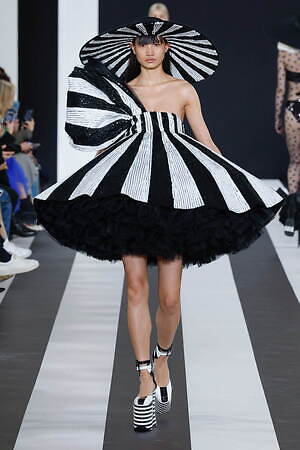 ニナ リッチ(NINA RICCI) 2023-24年秋冬ウィメンズコレクション  - 写真32