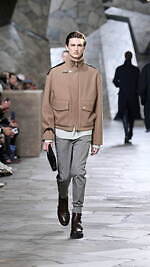 エルメス 2023年秋冬メンズコレクション - 相反する要素を併せ持つ、新たなバランス｜写真24