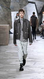 エルメス 2023年秋冬メンズコレクション - 相反する要素を併せ持つ、新たなバランス｜写真30