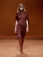 エルメス 2023-24年秋冬ウィメンズコレクション - 神秘の森、温かさに包まれて｜写真51