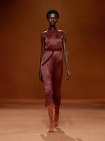 エルメス 2023-24年秋冬ウィメンズコレクション - 神秘の森、温かさに包まれて｜写真53