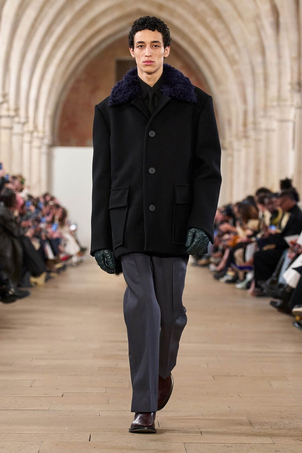 ランバン(LANVIN) 2023-24年秋冬ウィメンズ&メンズコレクション