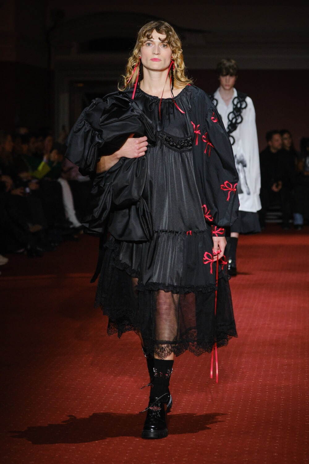 シモーネ ロシャ(SIMONE ROCHA) 2023-24年秋冬ウィメンズ&メンズコレクション  - 写真38