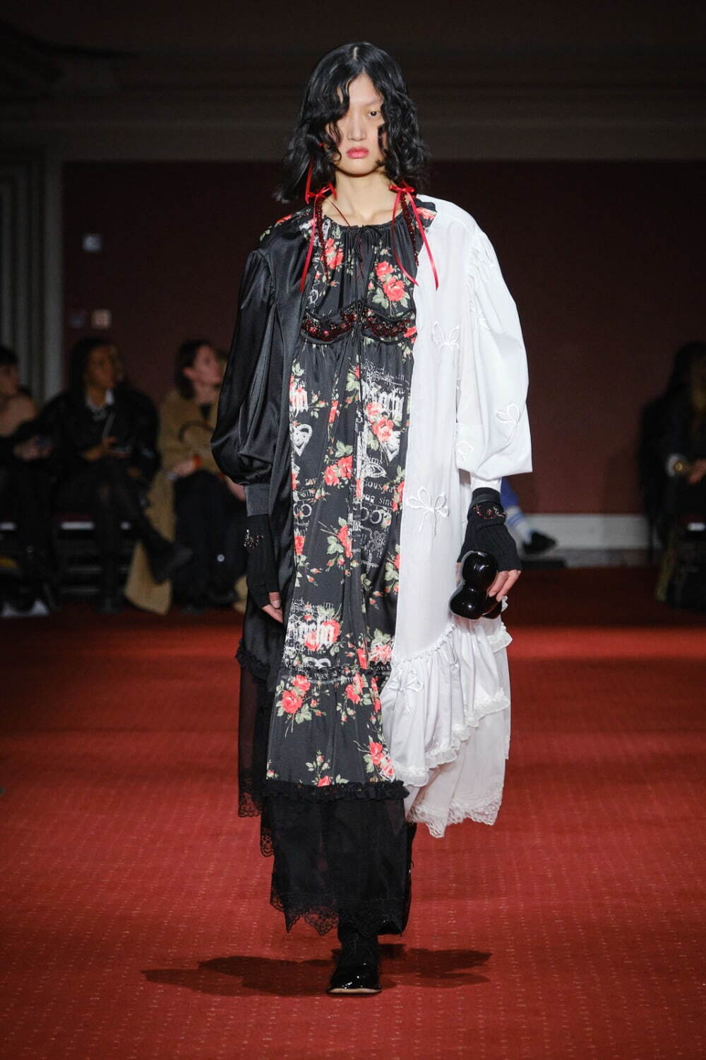 シモーネ ロシャ(SIMONE ROCHA) 2023-24年秋冬ウィメンズ&メンズコレクション  - 写真43