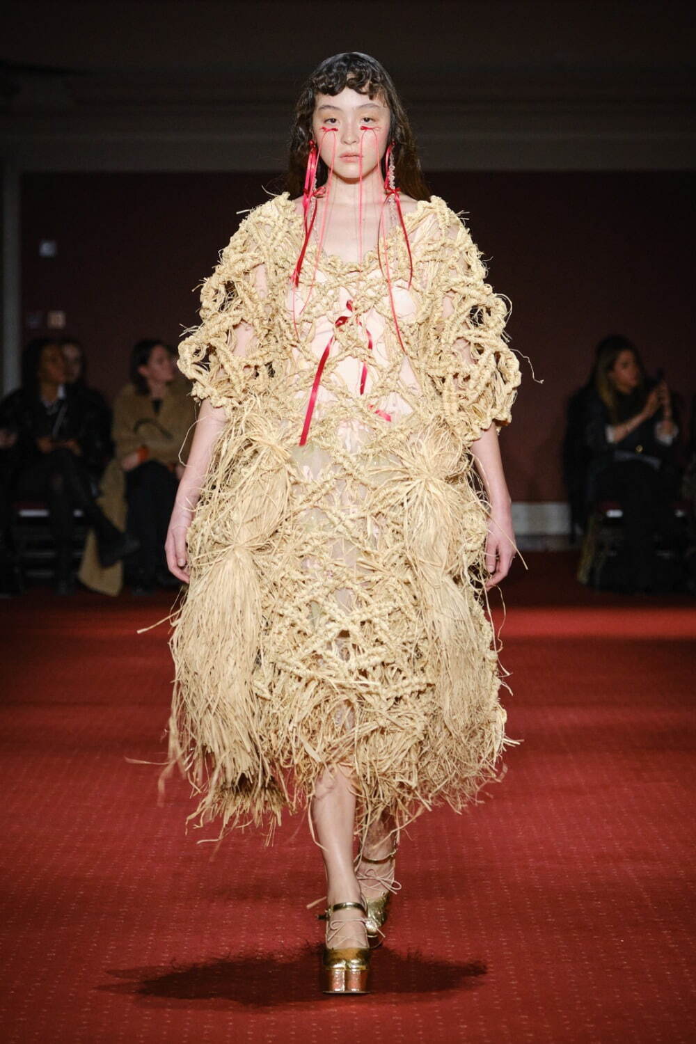 シモーネ ロシャ(SIMONE ROCHA) 2023-24年秋冬ウィメンズ&メンズコレクション  - 写真50