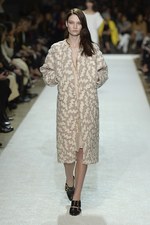 クロエ(Chloé) 2014-15年秋冬コレクション - ボーホーな気分を都会の風に乗せて｜写真16