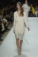 クロエ(Chloé) 2014-15年秋冬コレクション - ボーホーな気分を都会の風に乗せて｜写真18