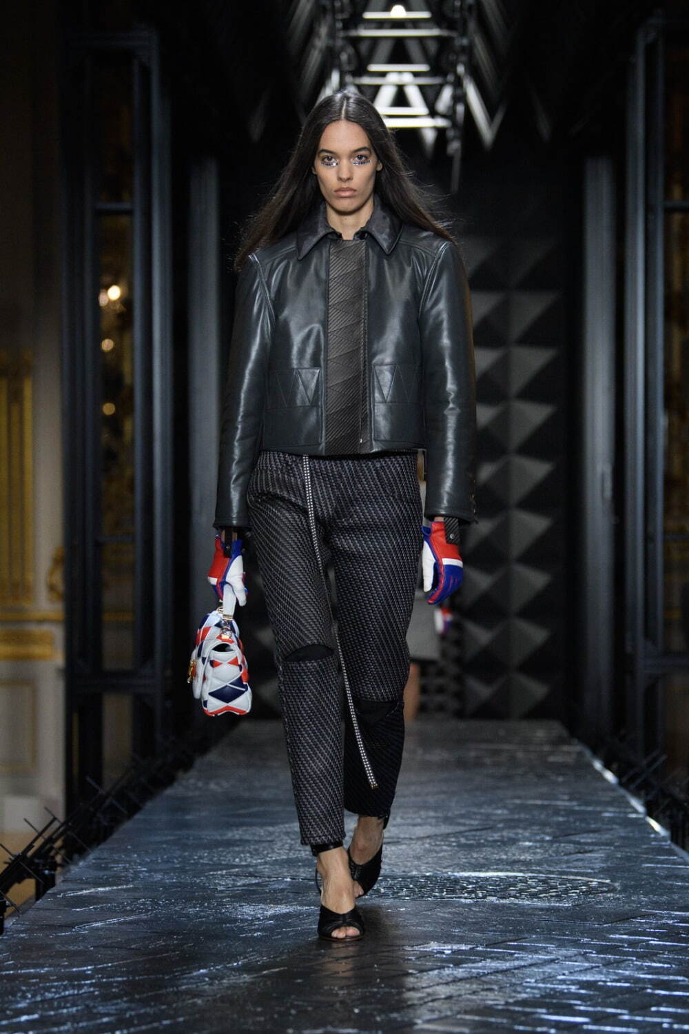 ルイ・ヴィトン : LOUIS VUITTON - ファッションプレス