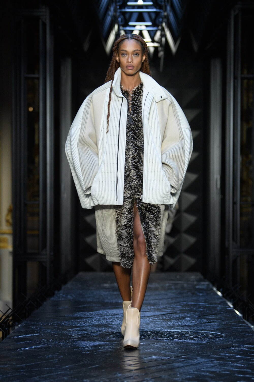 ルイ・ヴィトン(LOUIS VUITTON) 2023-24年秋冬ウィメンズ