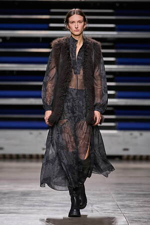 アクリス(Akris) 2023-24年秋冬ウィメンズコレクション  - 写真53