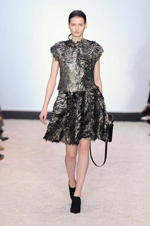 ジャンバティスタ ヴァリ(GiAMBATTiSTA VALLi) 2014-15年秋冬ウィメンズコレクション  - 写真5