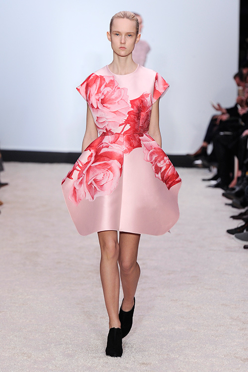 ジャンバティスタ ヴァリ(GiAMBATTiSTA VALLi) 2014-15年秋冬ウィメンズコレクション  - 写真28