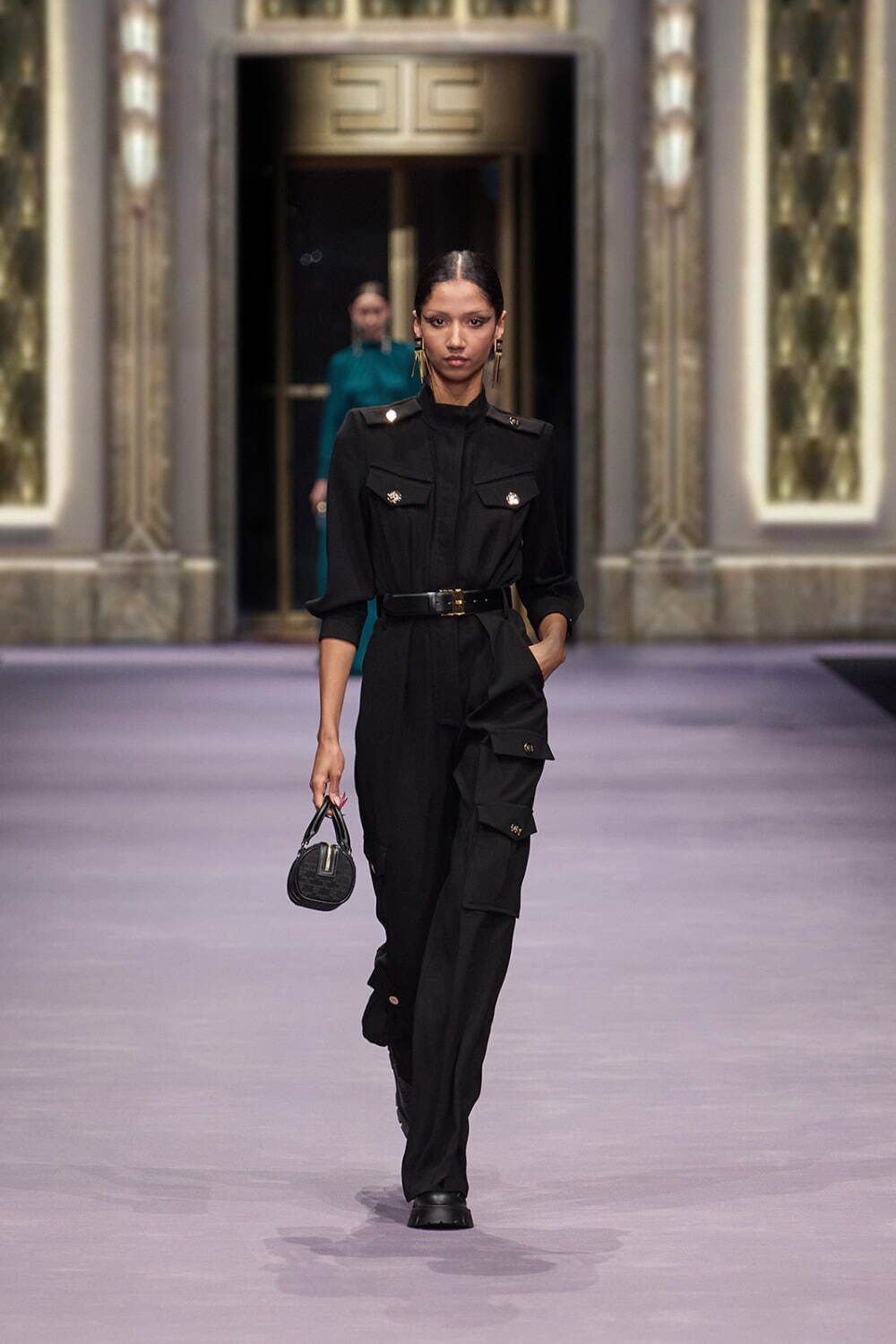 エリザベッタ フランキ(ELISABETTA FRANCHI) 2023-24年秋冬ウィメンズ