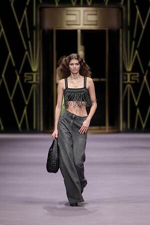 エリザベッタ フランキ(ELISABETTA FRANCHI) 2023-24年秋冬ウィメンズコレクション  - 写真53
